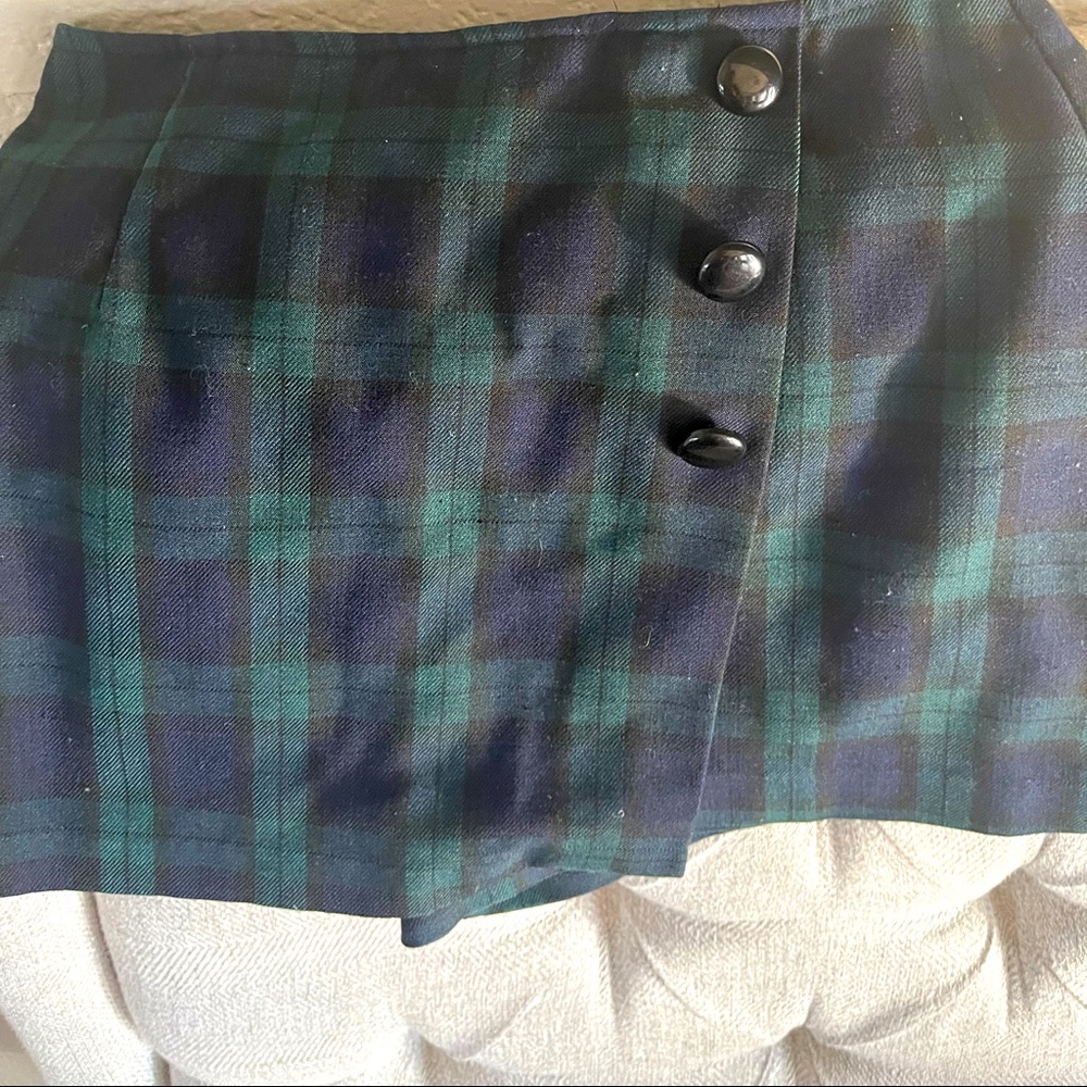 Street magic plaid skort with decorative buttons